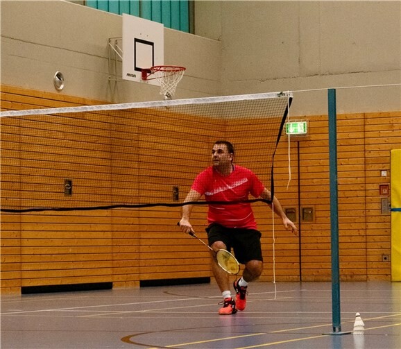 Skender Bunjaku war erfolgreich im Spitzeneinzel und Doppel.  Fotos: Olaf Radcke