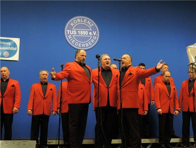 „So ein Tag, so wunderschön wie heute“, wurde am Liedende durch das Trio (v. l.) Michael Renke, Volker Allendorf und Stefan Zier bekräftigt.