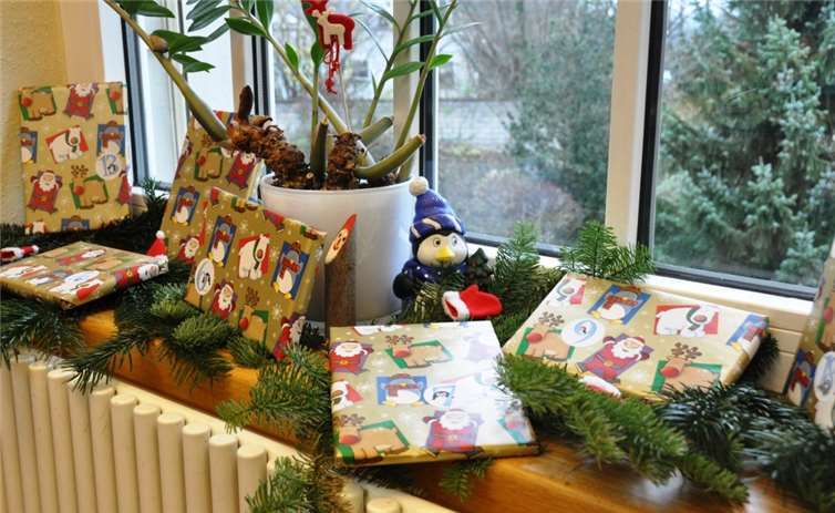 So hübsch sehen Buchadventskalender an der KGS Wormersdorf aus.