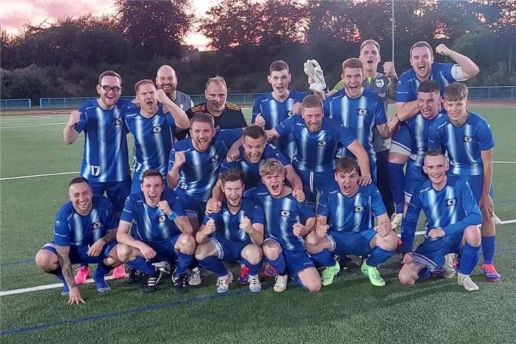 So intensiv, wie nach einem der wenigen bisherigen Erfolgserlebnisse, möchten die SV-Kicker nach der Winterpause wieder jubeln können.Foto: privat