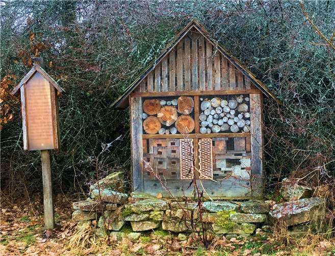 So kann dann ein Bienenhotel aussehen. Privat