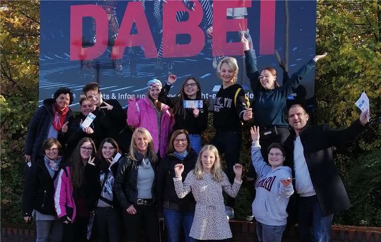 So macht Schule auch am Wochenende Spaß - die SchülerInnen einen Ausflug an einem Sonntag. Foto: privat