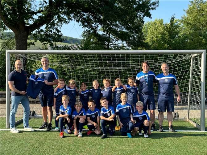 So macht das Fußballspielen im Team noch mehr Spaß!  Foto: SGL Heimersheim