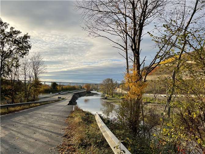 So sah es im Bereich der B266 im Herbst nach der Flut aus.  Foto: ROB