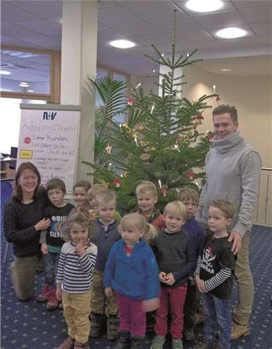 So schön wurde der Baum in der VR Niederbachem geschmückt.