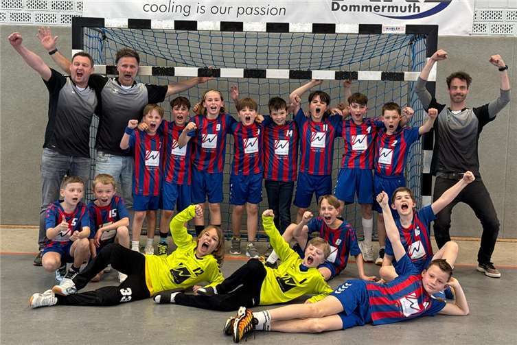 So sehen Sieger aus: die E2-Jugend des Handball Mülheim-Urmitz. Foto: HBMU