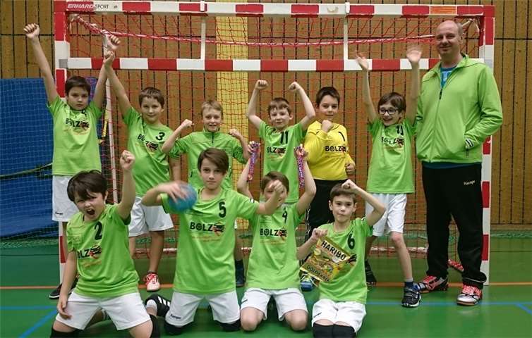 So sehen Sieger aus: die männliche E2-Jugend von Grün-Weiß Mendig.privat