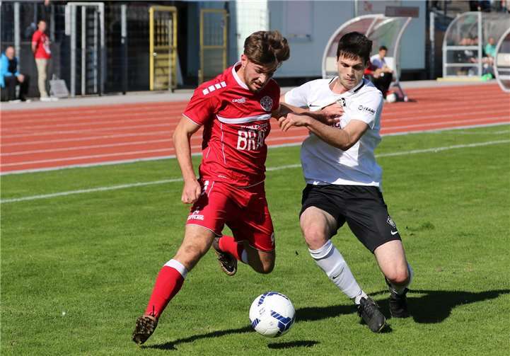 So sehr sich die Konkurrenz der Oberliga auch bemüht. Aktuell ist Rot-Weiß Koblenz nicht zu stoppen. Gegen Ludwigshafen gab es mit 4:0 den sechsten Sieg im sechsten Heimspiel.TH