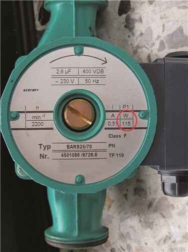 So sieht eine alte ineffiziente Heizungsumwälzpumpe aus.Verbraucherzentrale Rheinland-Pfalz