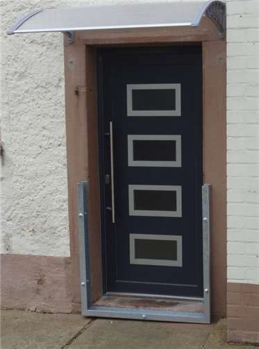 So wie an diesem Haus kam es durch Starkregen zu erheblichen Beschädigungen.  privat