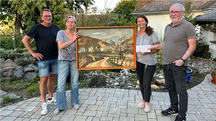 Solidarität in Bild und Tat: „Os Künnesfeld“ spendet Ölgemälde von Hans Klose und 500 Euro für Bachemer Bürgertreff.  Foto: Ralf Breuer