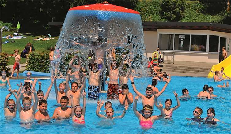 Sommer im Schwimmbad - was kann es schöneres geben!? privat