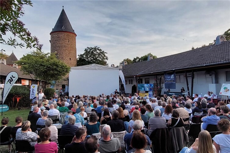 Sommerkino am Rheinbacher Hexenturm