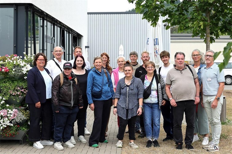 Sommertour von Corinna Rüffer MdB der GRÜNEN. Das Werkstattteam Trier besucht das Werkstattteam der Caritas in Adenau zum Austausch.