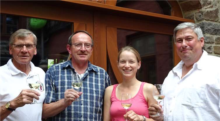 Sonja Christ-Brendemühl mit den Razejunge Dieter Möhring, Klaus Schmitt und Frank Stieglitzki (v.l.). Privat