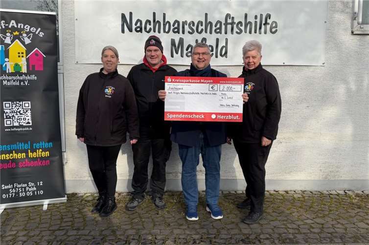 Sonja Hickmann, Michael Flohr (Vorstandsvorsitzender der Helf Angels), Peter Gries, Ulrike Dernbach (v.l.)Foto: privat