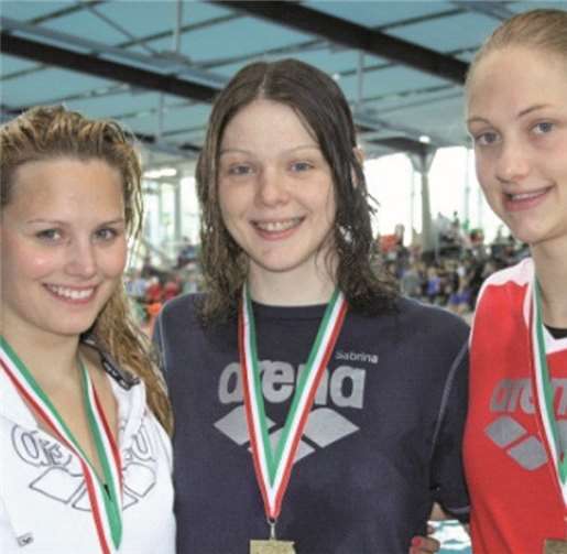 Sophia Kipp mit ihrer Goldmedaille. Johannes Katzer