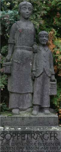 Soppeträger-Denkmal in Obermendig. Archiv - VG Mendig