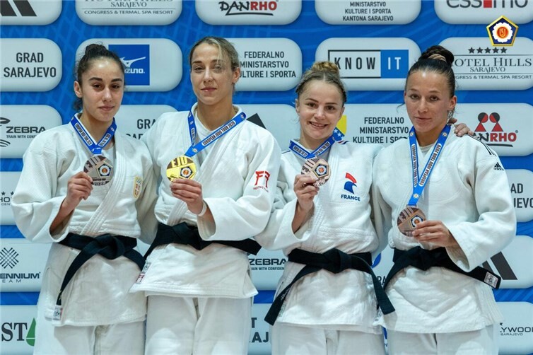 Soraya Günther( 1vre) aus Unkel gewinnt Bronze beim EC in Sarajevo -52kg
