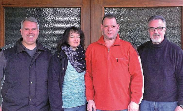 Souverän sicherte sich die 2. Mannschaft, in der Besetzung Axel de Hesselle, Miriam und Frank Beu, Helmut Ockenfels und Sigi Hering (fehlt auf dem Foto) (v.l.), mit 19:1 Punkten den Titel.privat