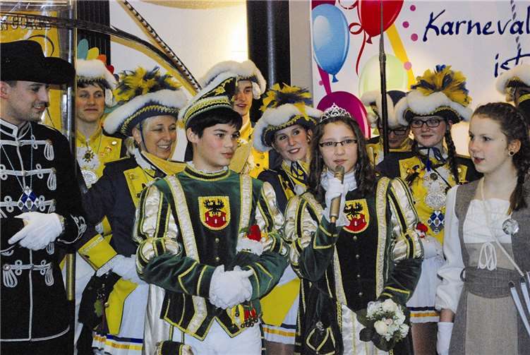 Souverän und mit Humor präsentierte sich das Kinderprinzenpaar Luis I. Baptista-Thome und Charlotte Adams.