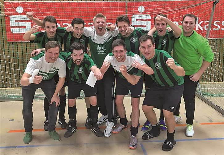 SpVgg Bendorf: Rudi Grundmann, Dennis Klimowski, Alexander Wagner, Lars Zöller, Lucas Zöller, Benjamin Schwarzer, Christian Jäckels und Pascal Brannaschke. Die Mannschaft bedankte sich bei allen Fans und Zuschauern an diesem Tag. TH