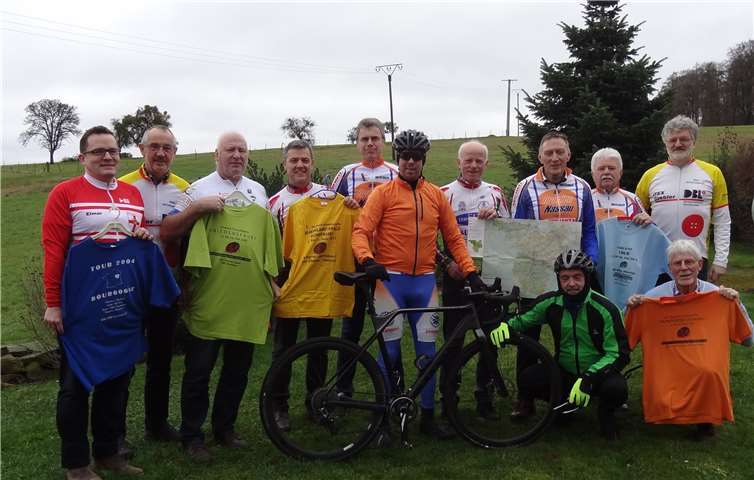 Spätestens 2019 wird die Sammlung von Tour-T-Shirts der Equipe France um ein weiteres Exemplar erweitert: Dann führt die „Grand-Region-Rundfahrt“ durch gleich fünf Länder. Privat