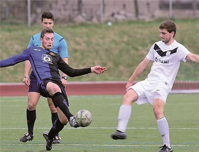 Spannend ging es zu bei der U19-Regionalligapartie der TuS gegen Phönix Schifferstadt. Erst in den letzten fünf Spielminuten konnten sich die Schängel gegen ihren Gegner durchsetzen. TH