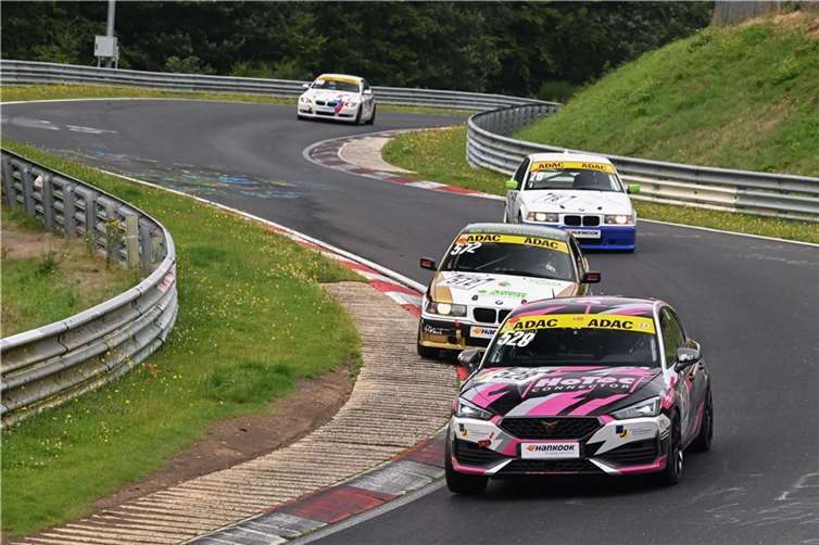 Spannende Kämpfe auf der Strecke. Foto: RCN Media