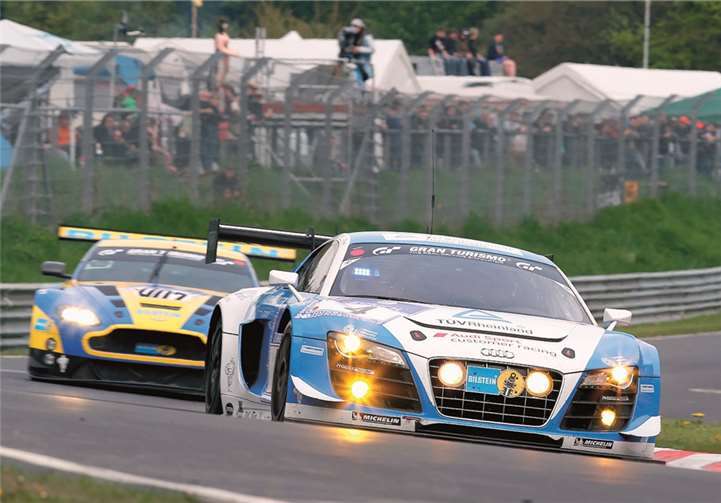 Spannende Rennen können die Zuschauer wieder beim 24-h-Rennen auf dem Nürburgring erleben. Thomas Suer