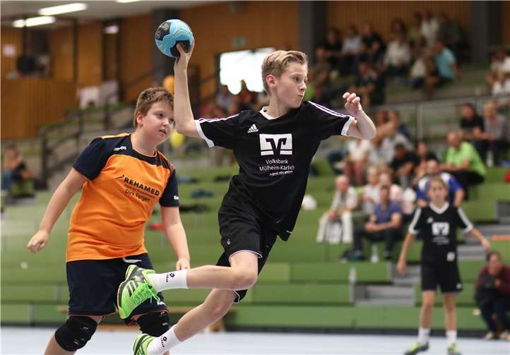 Spannende Spiele um den Titel: 20 Mannschaften treten beim evm-Cup an.  Handballverband Rheinland e. V./Weiss