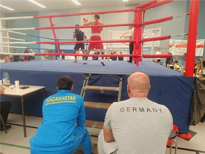Deutsches Eck Pokal – Gelungene Premiere macht Koblenz zur internationalen Boxsport-Bühne Spannende Wettkämpfe in Koblenz. Fotos: Boxverband Rheinland e.V.