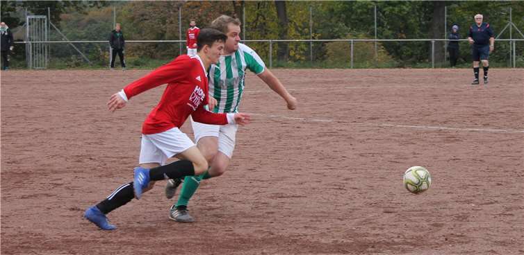 Spannende Zweikämpfe wurden geboten.Quellen: SV Kripp