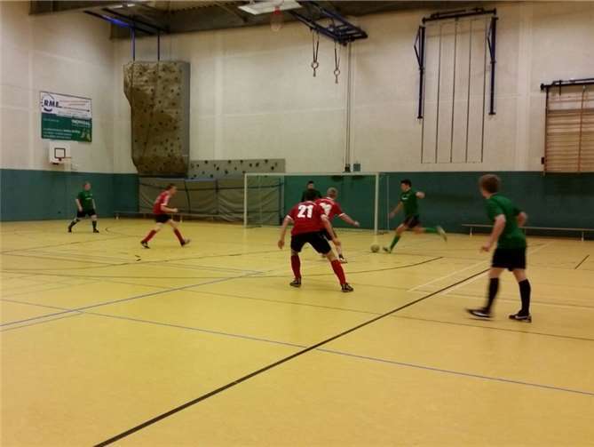 Spannende und hart umkämpfte Partien gab es beim Turnier zu sehen. privat