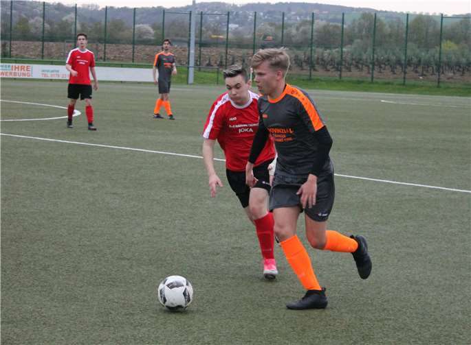 Spannendes Spiel gegen den Tabellenführer.privat