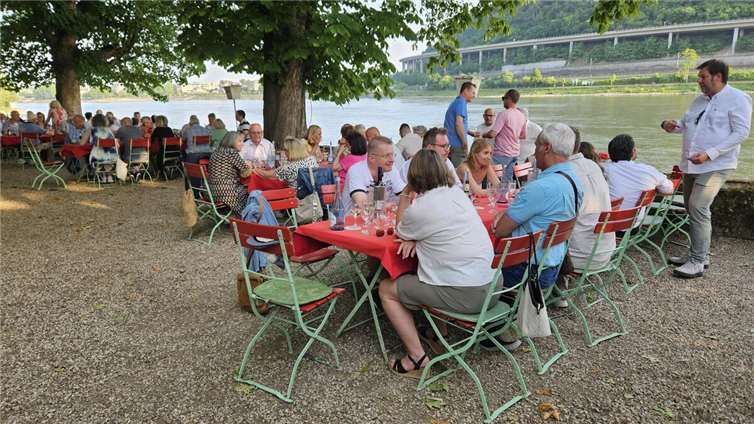 Spargel, Musik und Geselligkeit in Leutesdorf. Foto: privat