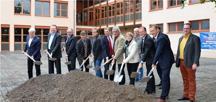 Spatenstich an der IGS Maifeld in Polch.Foto: privat