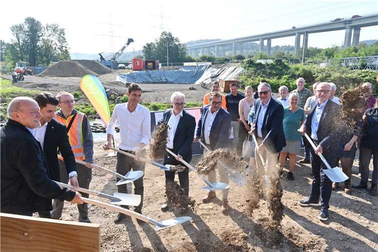 Spatenstich in Heppingen. Foto: Hans-JürgenVollrath