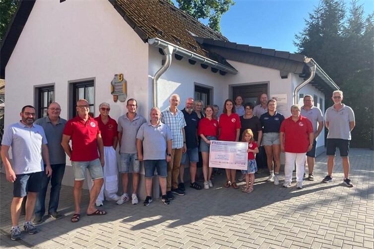 Spendenübergabe an Heimersheimer Vereine