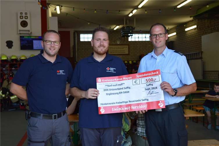 Spendenübergabe an das DRK Saffig.