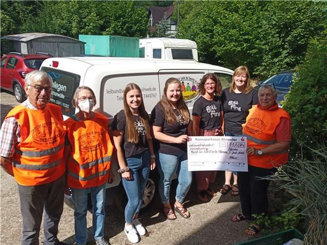 Spendenübergabe an den „Markt für Leib und Seele“ in Adenau .  Foto: privat