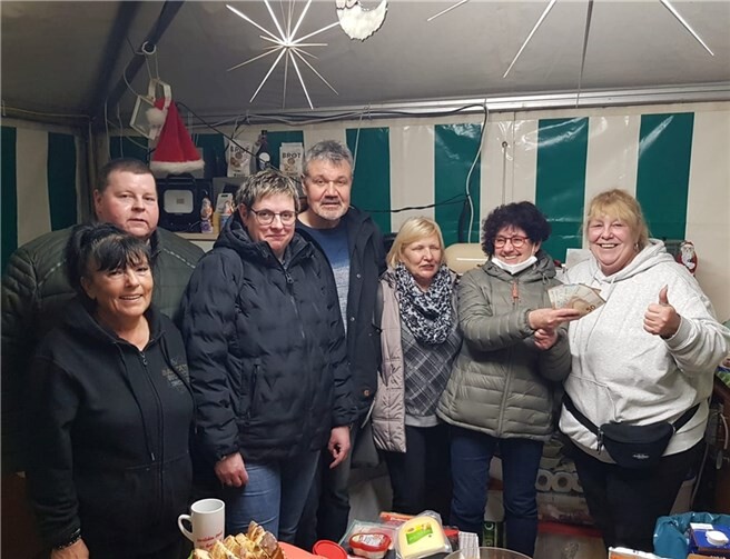Spendenübergabe an der Waffelschmiede in Walporzheim / Ahr. Foto: privat