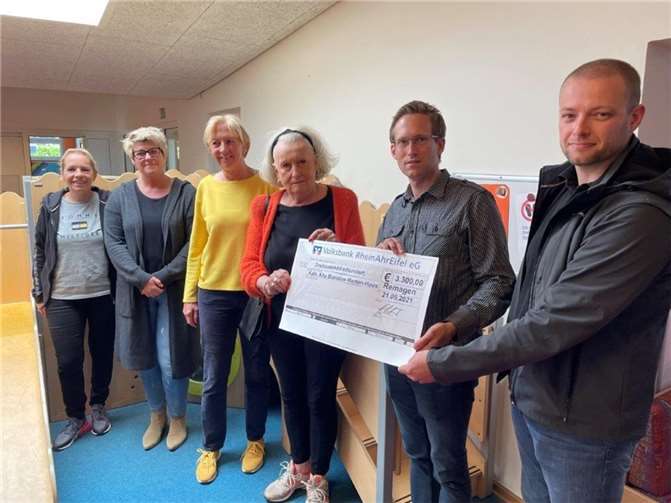 Spendenübergabe an die Kita Blandine-Merten-Haus. Fotos: privat