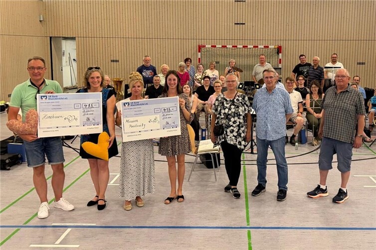 Spendenübergabe im Rahmen der Musikprobe