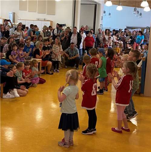 Spiel, Spaß und Gemeinschaft: Erfolgreiches Familienfest in der Kita „Arche Noah“ in Kettig. Foto: Sandra Stein