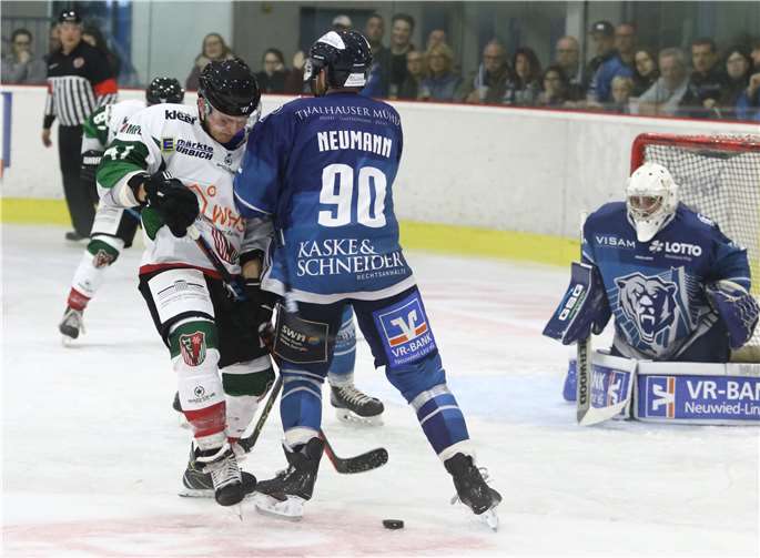 Spiele zwischen dem EHC und Herne haben Tradition – früher in der Oberliga und zuletzt vor einem Jahr bereits auf Testspielbasis. Am Wochenende treffen sich beide Teams erneut. Einmal am Gysenberg (Freitag) und einmal im Icehouse (Sonntag). Foto: privat