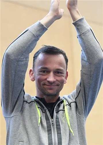 Spielertrainer Ingo Hansens freut sich über die Erfolge der Mannschaften. privat