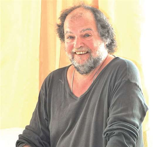 Spielleiter Leo Heinen freut sich über den großen Erfolg seiner Schützlinge.