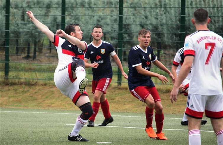 Spielszene aus dem Testspiel SV Kripp II gegen Ahrweiler BC III. Quelle: SV Kripp