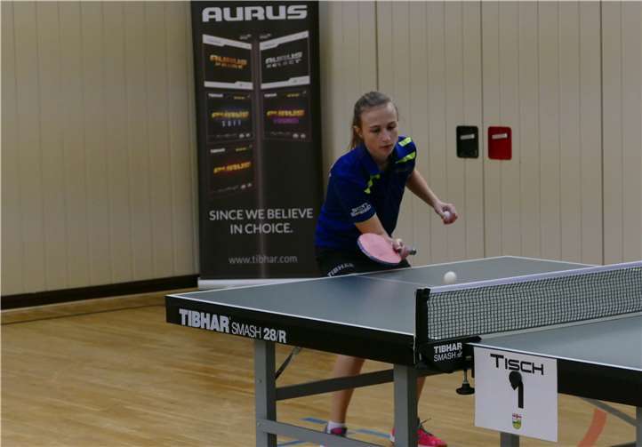 Spitzenspielerin der 1. Damen Annika Koch.